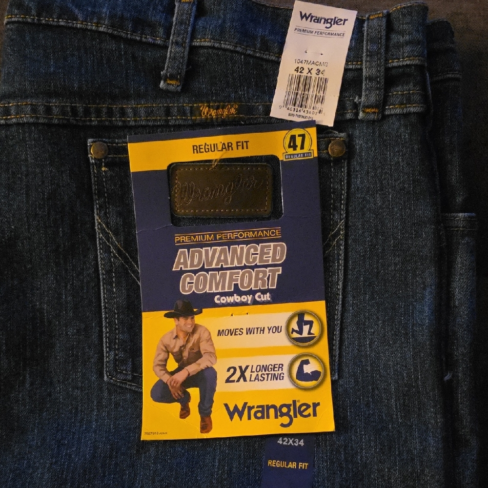 Wrangler Men's Dark Blue Bootcut Jeans